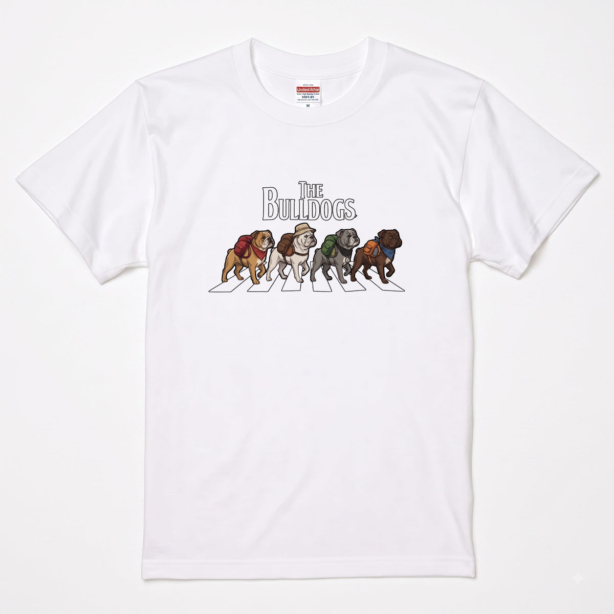 THE BULLDOGS | 横断歩道 ゆるかわ ブルドッグ キャンプ パロディTシャツ【犬好き・愛犬家・アウトドア・ギフトに最適】