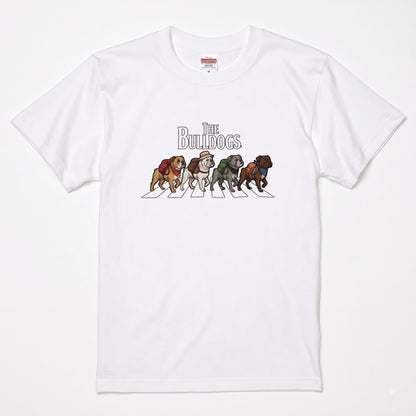 THE BULLDOGS | 横断歩道 ゆるかわ ブルドッグ キャンプ パロディTシャツ【犬好き・愛犬家・アウトドア・ギフトに最適】