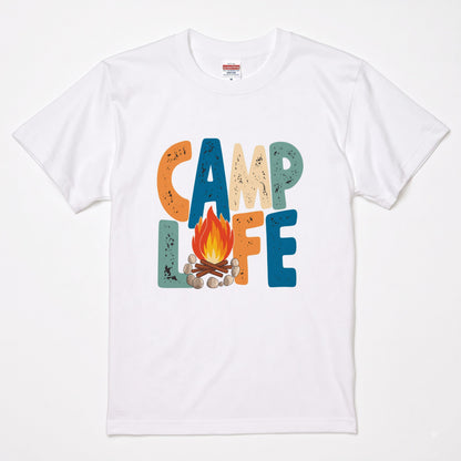 レトロ 「CAMP LIFE」 キャンプ Tシャツ - ヴィンテージ風 70年代 焚き火 グラフィックTシャツ アウトドア 服