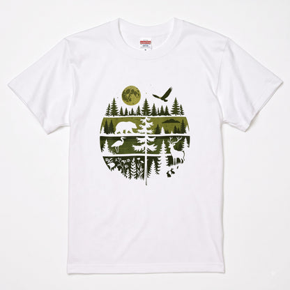 【Wildlife Forest Animals】月夜の森と野生動物 アート層グラフィック 白Tシャツ | CAMPMODE