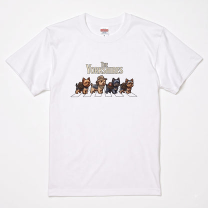 THE YORKSHIRES 横断歩道 キャンプ ゆるかわ Tシャツ 【犬好き・愛犬家・アウトドア・ギフトに最適】