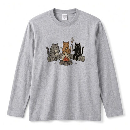 猫たちの焚き火マシュマロ 長袖Tシャツ