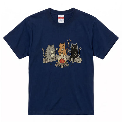 焚き火 猫マシュマロ Tシャツ - CAMPMODE | キャンプ ウェア