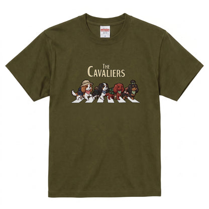 THE CAVALIERS 横断歩道 キャンプ ゆるかわ Tシャツ 【犬好き・愛犬家・アウトドア・ギフトに最適】