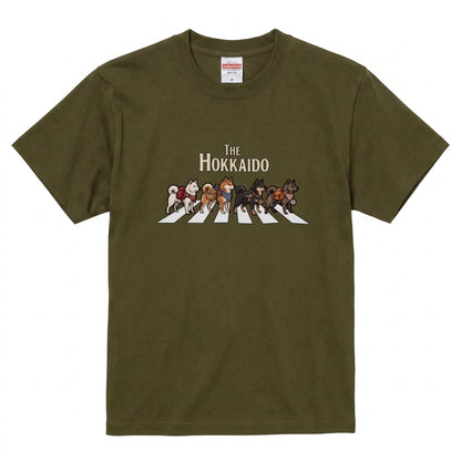THE HOKKAIDO 横断歩道 キャンプ ゆるかわ Tシャツ 【犬好き・愛犬家・アウトドア・ギフトに最適】