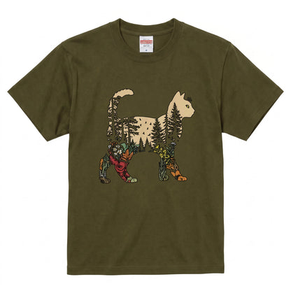猫と森の植物 Tシャツ ｜ 猫好き・ボタニカル・自然・アウトドア・おしゃれに人気