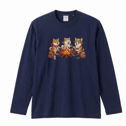 柴犬たちの焚き火BBQ 長袖Tシャツ