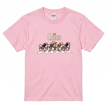 THE CHINS 横断歩道 キャンプ ゆるかわ Tシャツ 【犬好き・愛犬家・アウトドア・ギフトに最適】