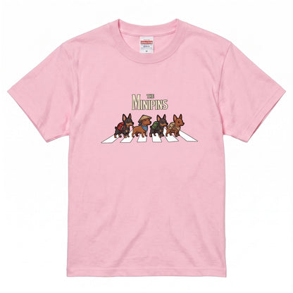 THE MINIPINS 横断歩道 キャンプ ゆるかわ Tシャツ 【犬好き・愛犬家・アウトドア・ギフトに最適】