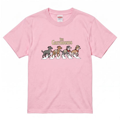 THE GREYHOUNDS 横断歩道 キャンプ ゆるかわ Tシャツ 【犬好き・愛犬家・アウトドア・ギフトに最適】