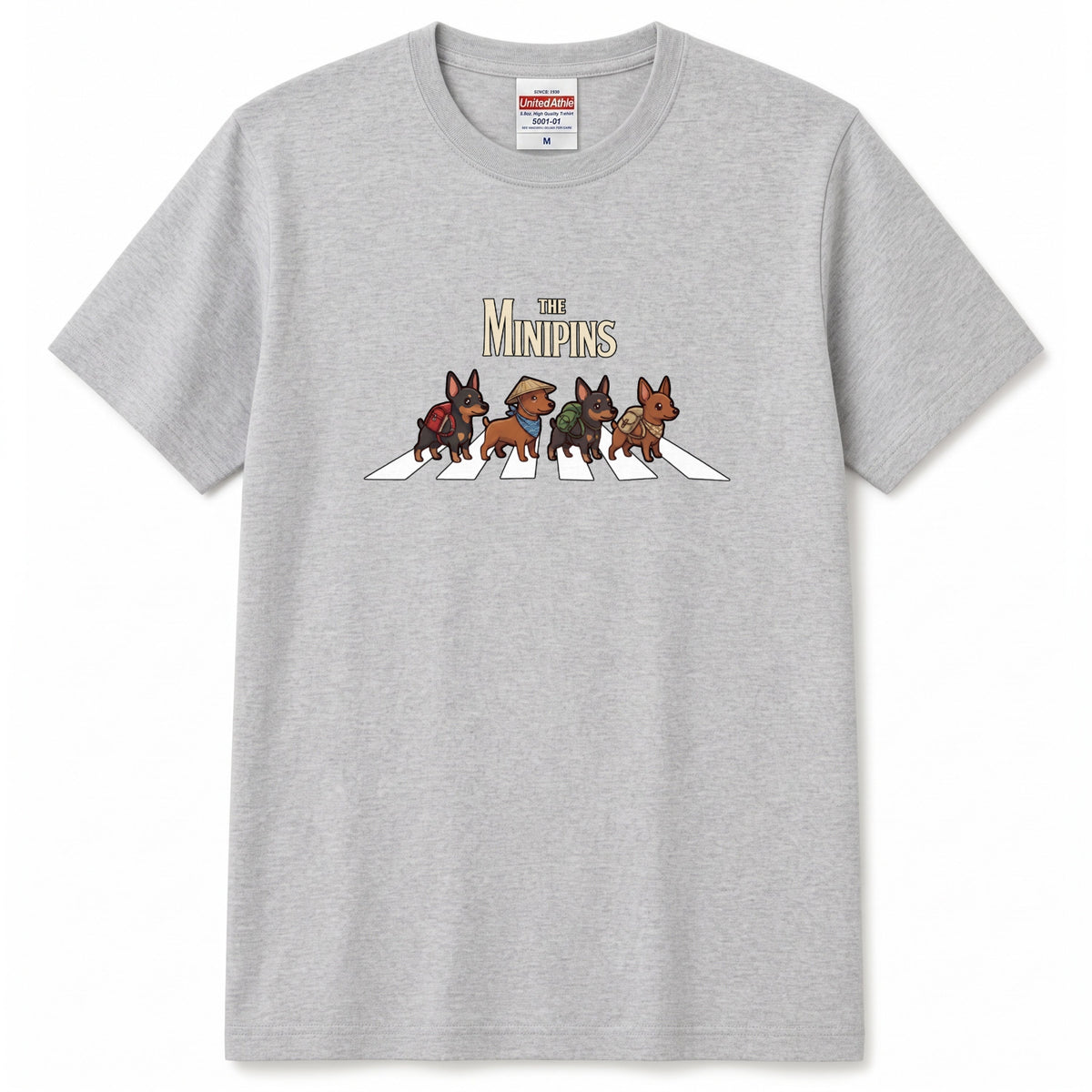THE MINIPINS 横断歩道 キャンプ ゆるかわ Tシャツ 【犬好き・愛犬家・アウトドア・ギフトに最適】
