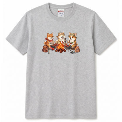 【柴犬・キャンプ＆BBQ】おしゃれな白Tシャツ | CAMPMODE