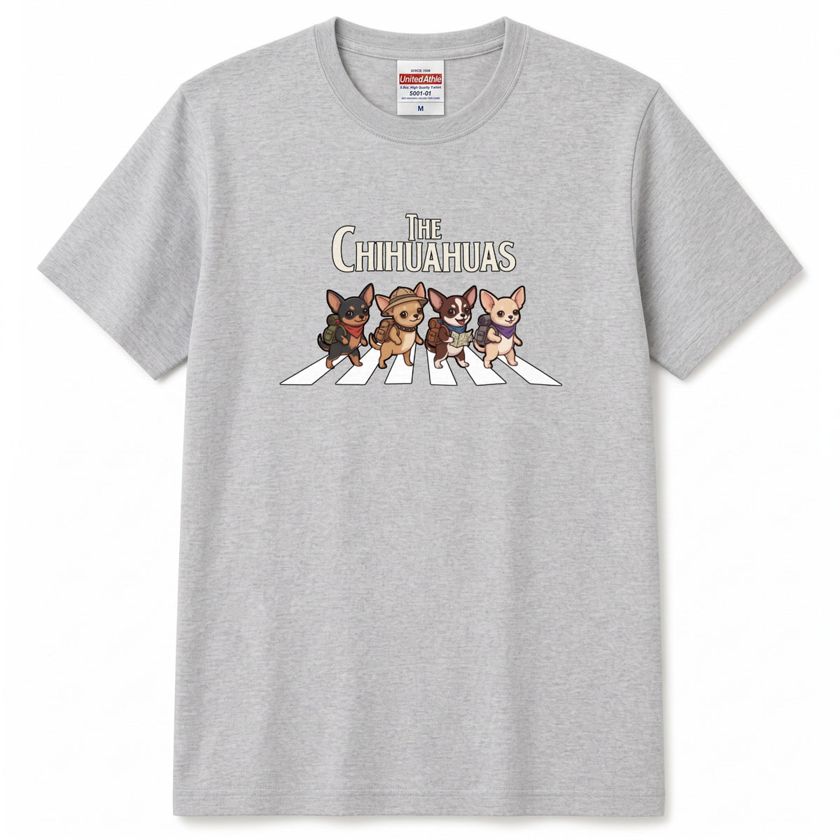 THE CHIHUAHUAS | 横断歩道 ゆるかわ チワワ キャンプ パロディTシャツ【犬好き・愛犬家・アウトドア・ギフトに最適】