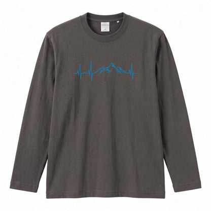 MOUNTAIN BEAT ロンT | ミニマル 山脈グラフィック 心拍数 長袖 カジュアル Tシャツ【アウトドアファッション・普段着・ルームウェア・ユニセックス・ギフトに最適