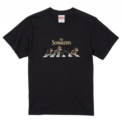 THE SCHNAUZERS 横断歩道 キャンプ ゆるかわ パロディTシャツ 【犬好き・愛犬家・アウトドア・ギフトに最適】