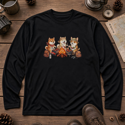 柴犬たちの焚き火BBQ 長袖Tシャツ