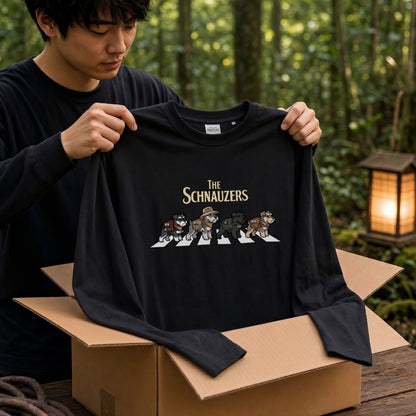 THE SCHNAUZERS ミニチュアシュナウザー散歩デザイン ブラック長袖Tシャツ