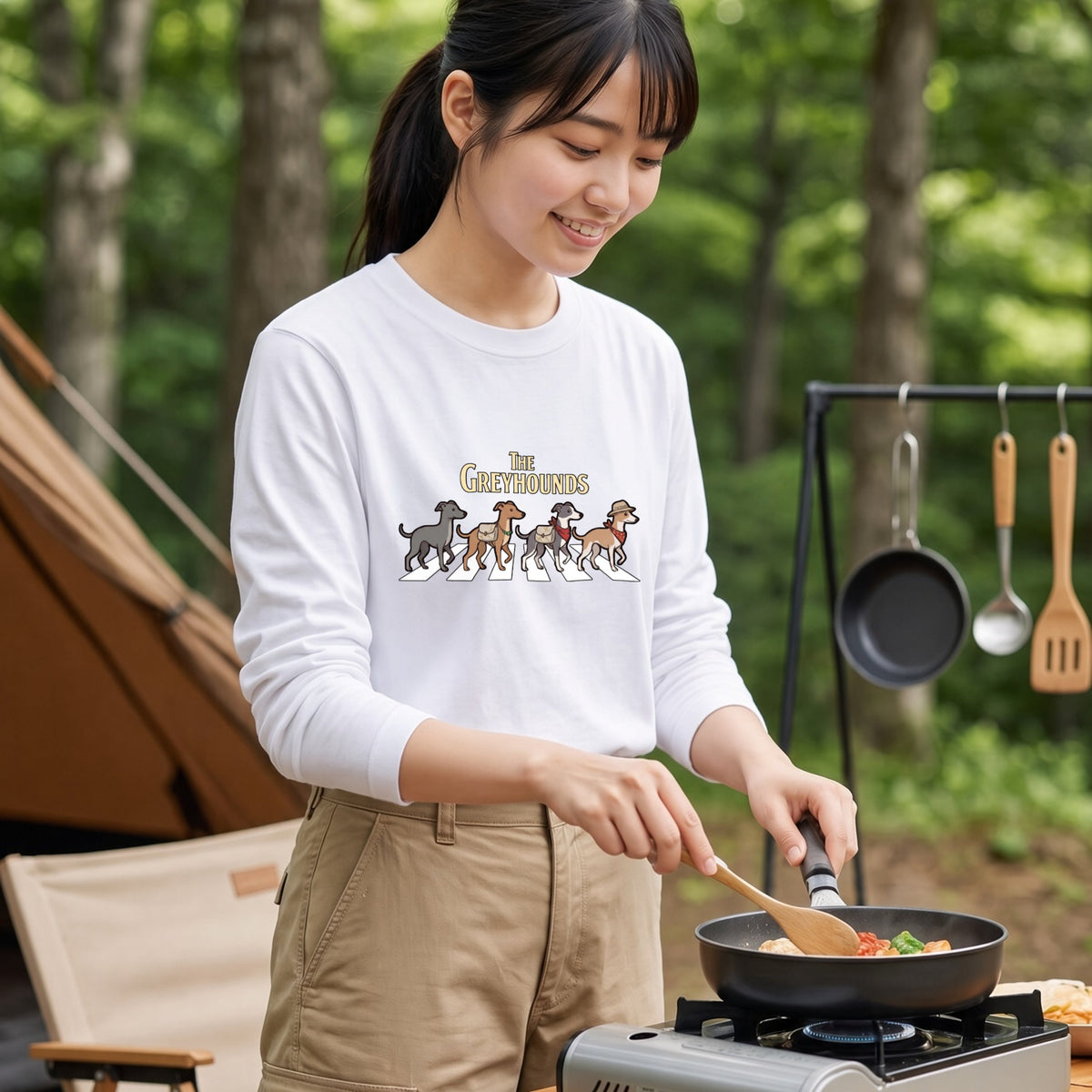 THE GREYHOUNDS グレイハウンド散歩デザイン ブラック長袖Tシャツ