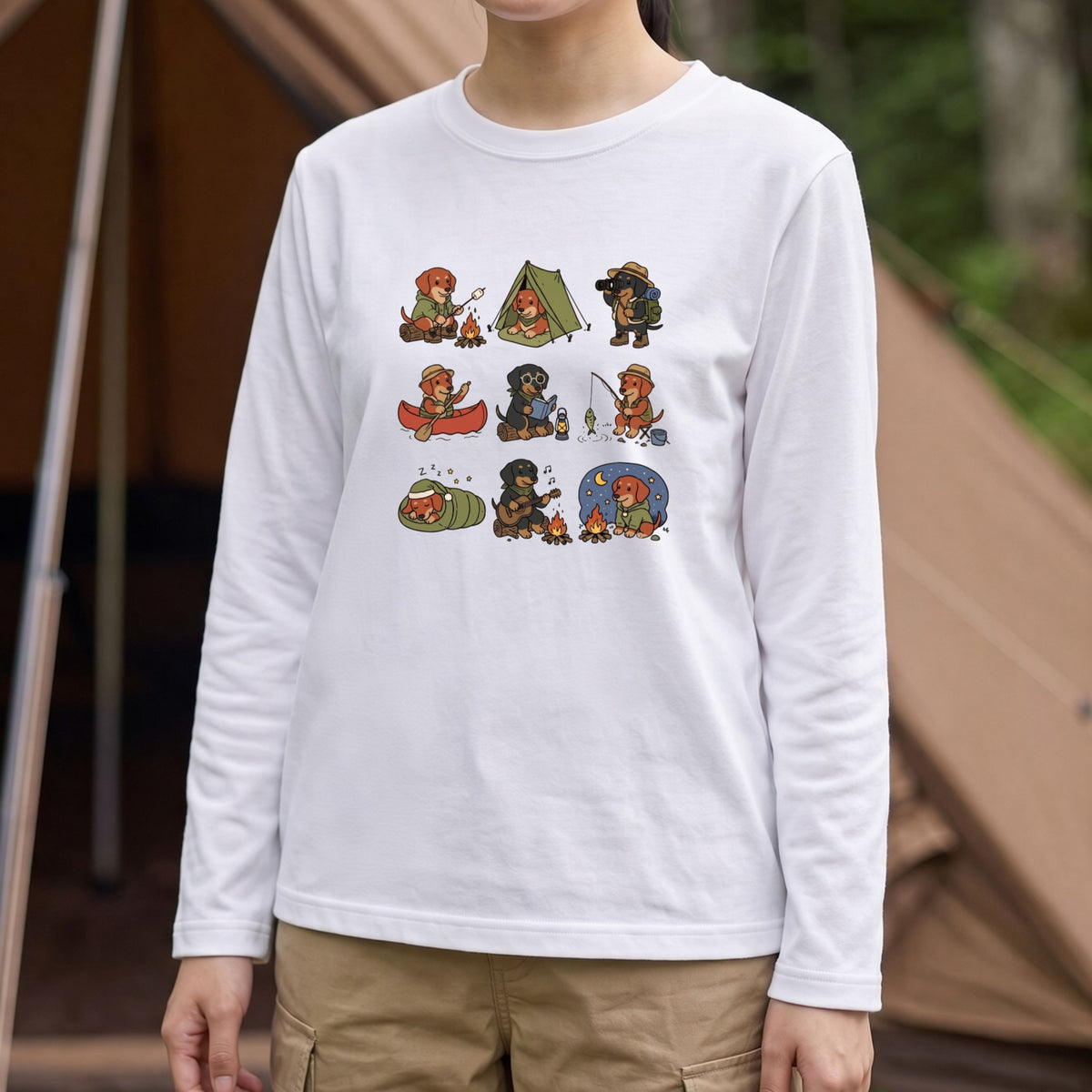 DACHSHUND CAMP | 手描き風 ミニチュアダックス キャンプギア かわいい グラフィック 長袖Tシャツ【犬雑貨・秋キャンプ・ルームウェア・ギフトに最適】