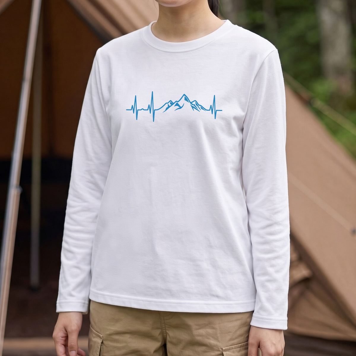 MOUNTAIN BEAT ロンT | ミニマル 山脈グラフィック 心拍数 長袖 カジュアル Tシャツ【アウトドアファッション・普段着・ルームウェア・ユニセックス・ギフトに最適