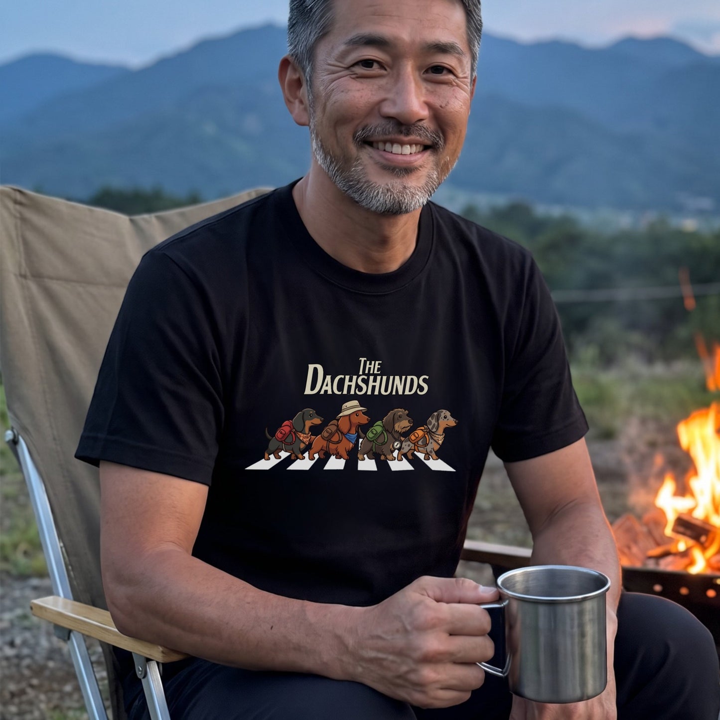 THE DACHSHUNDS | 横断歩道 ゆるかわ ダックスフンド キャンプ パロディTシャツ【犬好き・愛犬家・アウトドア・ギフトに最適】