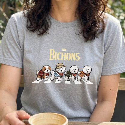 THE BICHONS 横断歩道 キャンプ ゆるかわ パロディTシャツ 【犬好き・愛犬家・アウトドア・ギフトに最適】