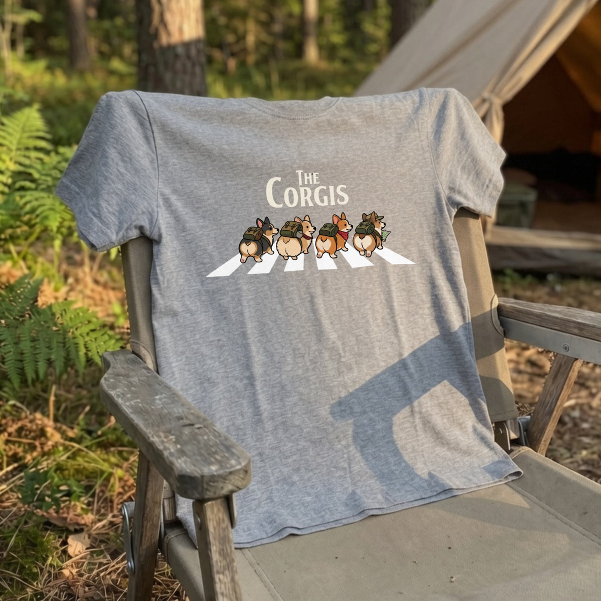 THE CORGIS | コーギー 横断歩道 ゆるかわパロディTシャツ【犬好き・愛犬家・ギフトに最適】