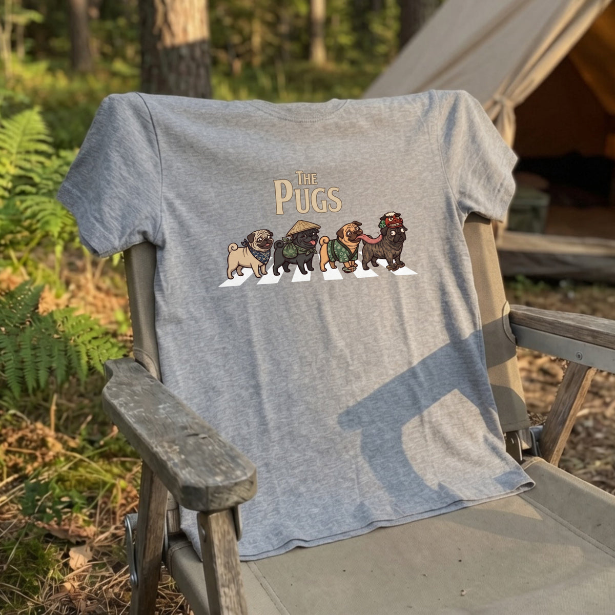 THE PUGS 横断歩道 キャンプ ゆるかわ Tシャツ 【犬好き・愛犬家・アウトドア・ギフトに最適】