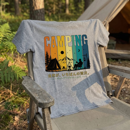 【自然は最高の贅沢です。】レトロサンセットキャンプ白黒Tシャツ｜CAMPMODE