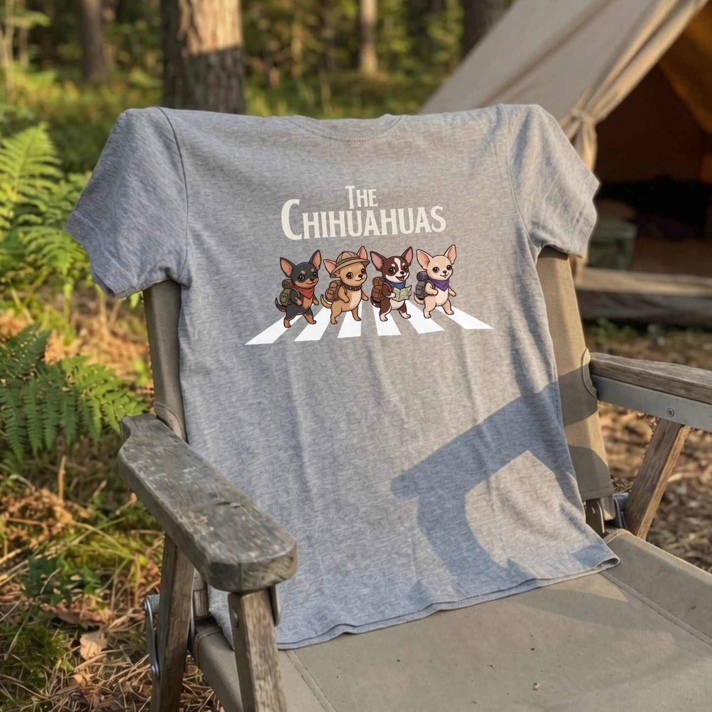 THE CHIHUAHUAS | 横断歩道 ゆるかわ チワワ キャンプ パロディTシャツ【犬好き・愛犬家・アウトドア・ギフトに最適】
