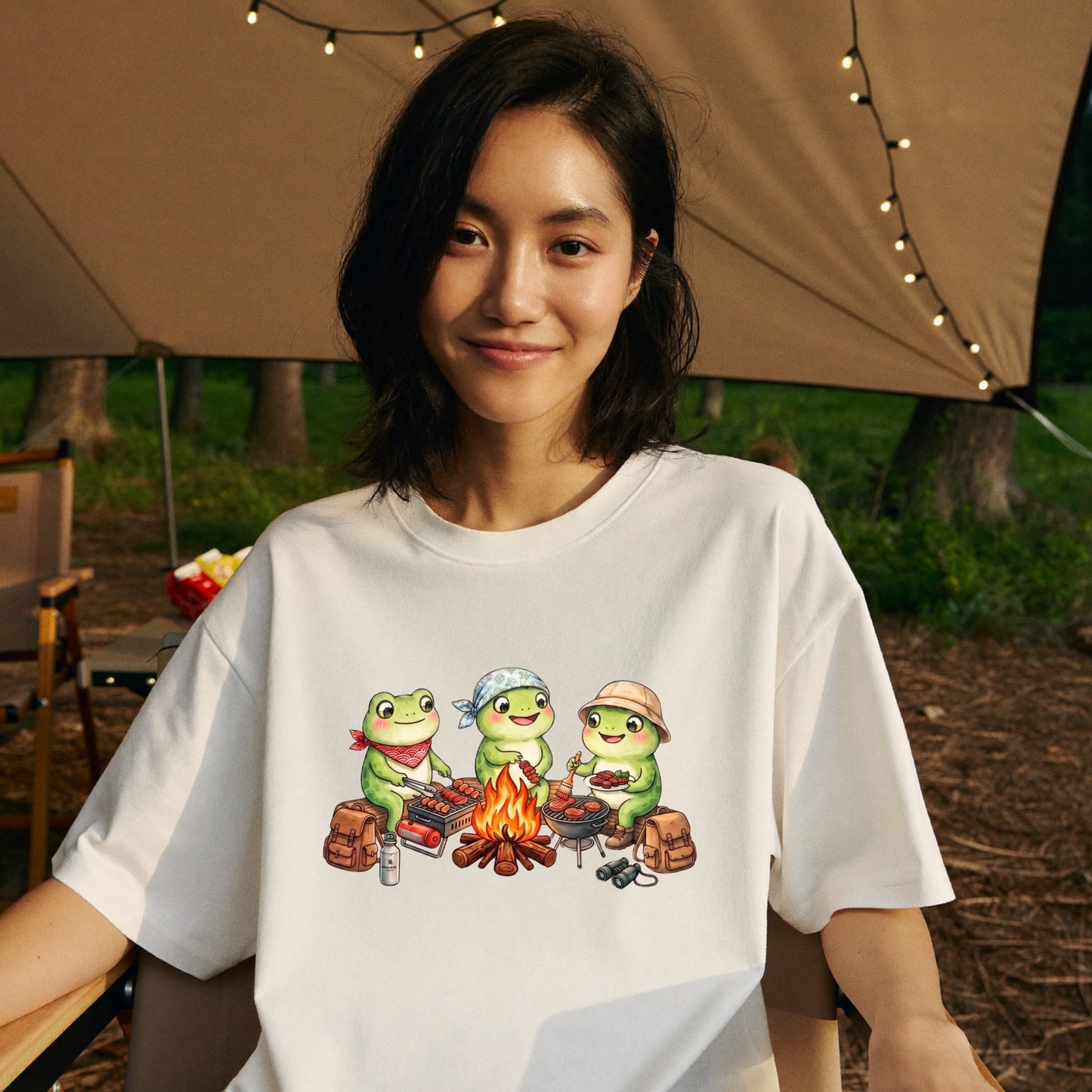 【カエル・キャンプ＆BBQ】おしゃれなTシャツ | CAMPMODE