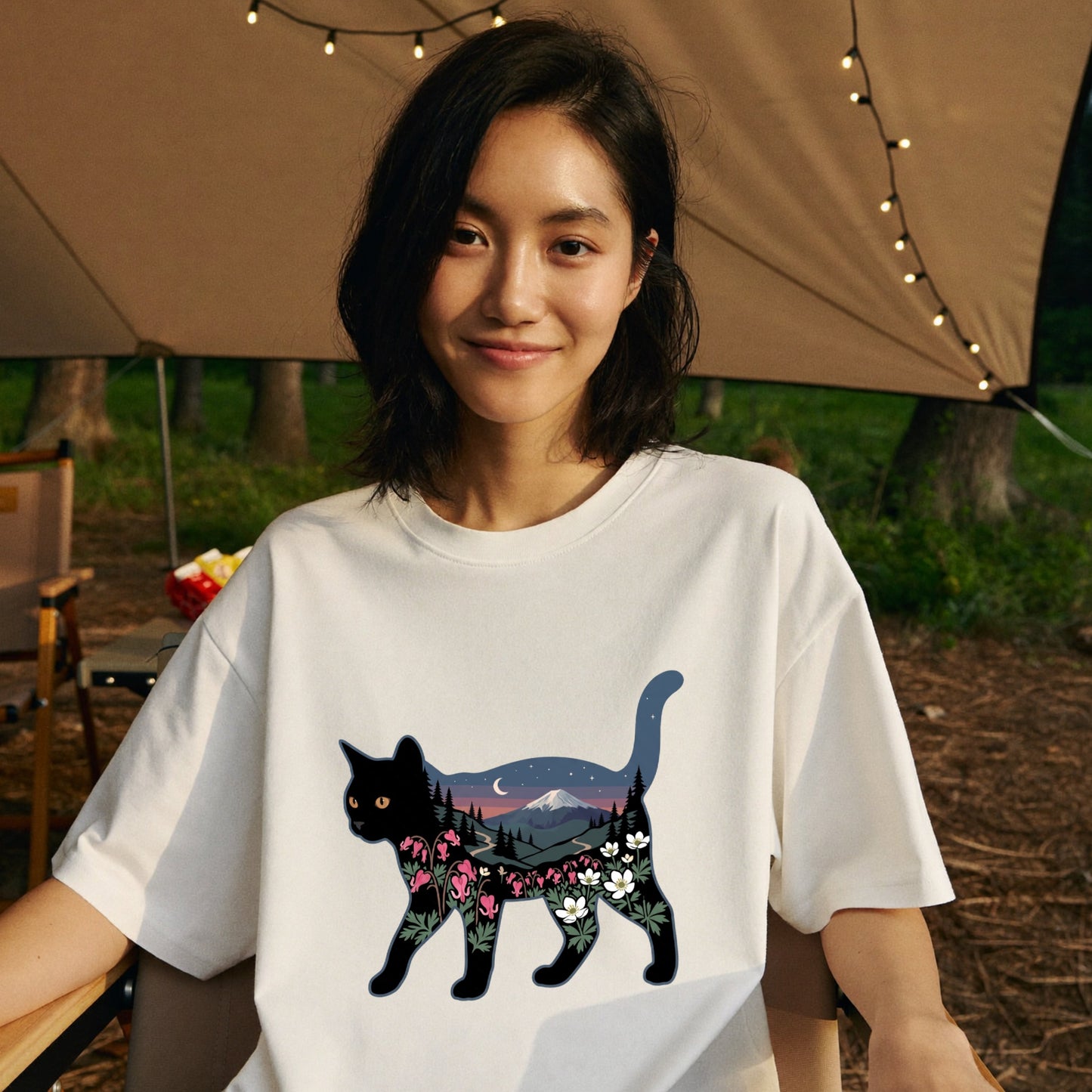 富士山と花咲く夜空 黒猫Tシャツ