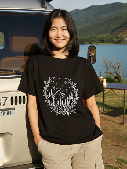 ミニマリスト 夜の山脈 グラフィックTシャツ - ボヘミアン 花柄 ナチュラルテイスト アウトドア レディース