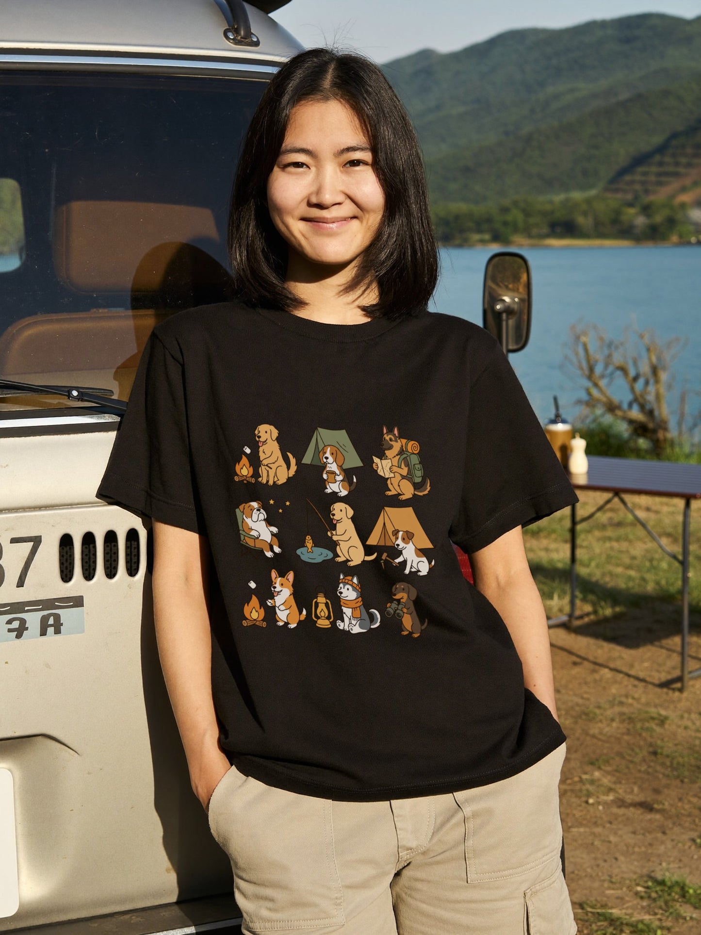 キャンプ 犬 Tシャツ 可愛い 犬 キャンプライフ アウトドア 半袖 ユニセックス ギフト