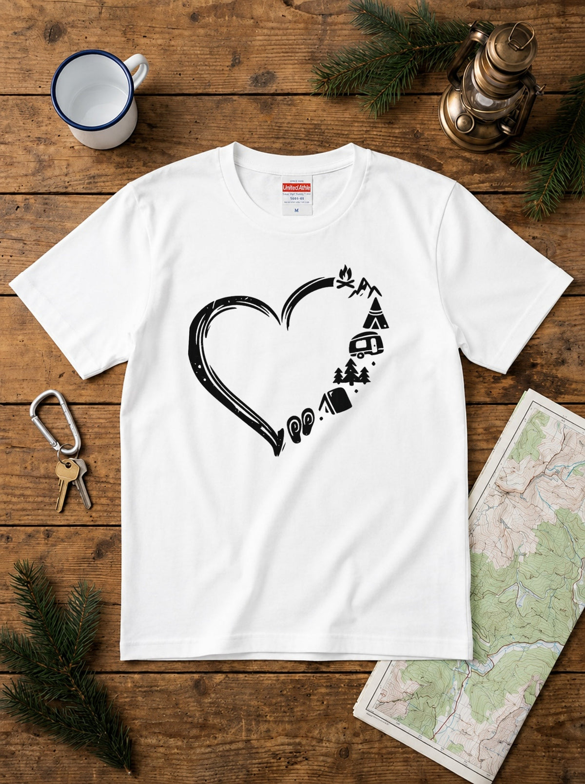 キャンプ ハート グラフィック Tシャツ - CAMPMODE | アウトドア ファッション