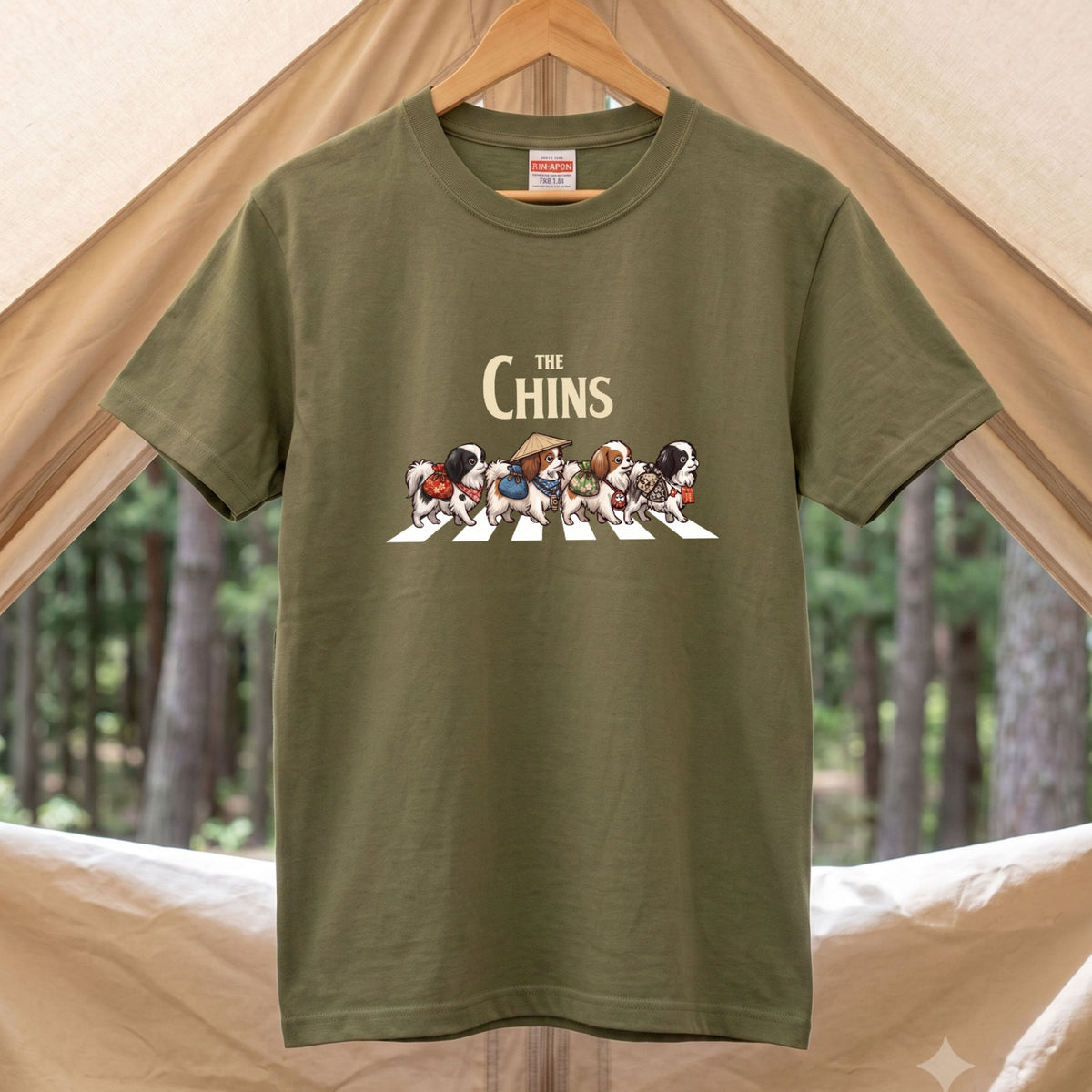 THE CHINS 横断歩道 キャンプ ゆるかわ Tシャツ 【犬好き・愛犬家・アウトドア・ギフトに最適】