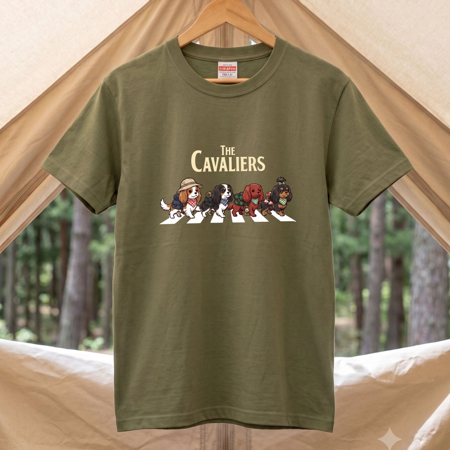 THE CAVALIERS 横断歩道 キャンプ ゆるかわ Tシャツ 【犬好き・愛犬家・アウトドア・ギフトに最適】